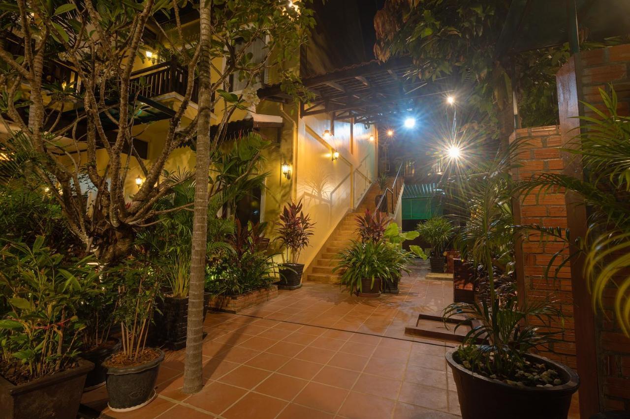 Ravady D'Angkor Hotel Sziemreap Kültér fotó